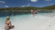 Fraser Island Lake McKenzie, Australia